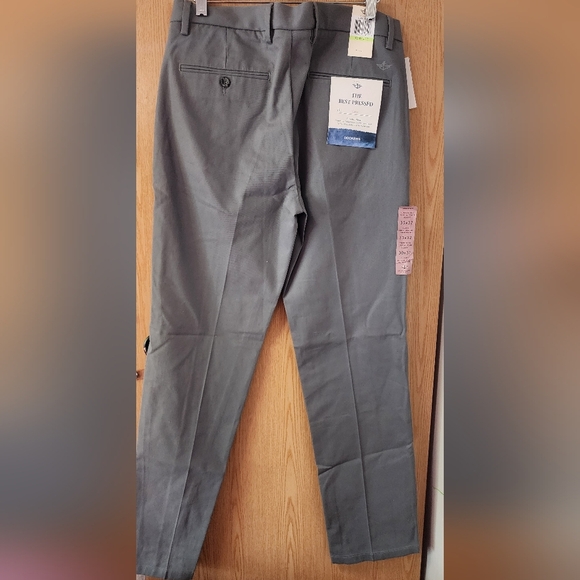 Men's Gray Pants - Picture 2 of 4